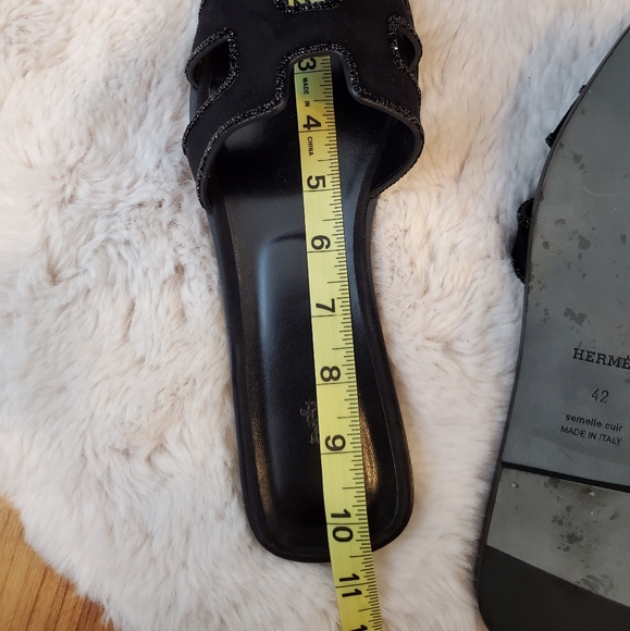 💕SOLD💕Hermes Orans: Suede Goatskin w/ Crystals - Picture 4 of 7